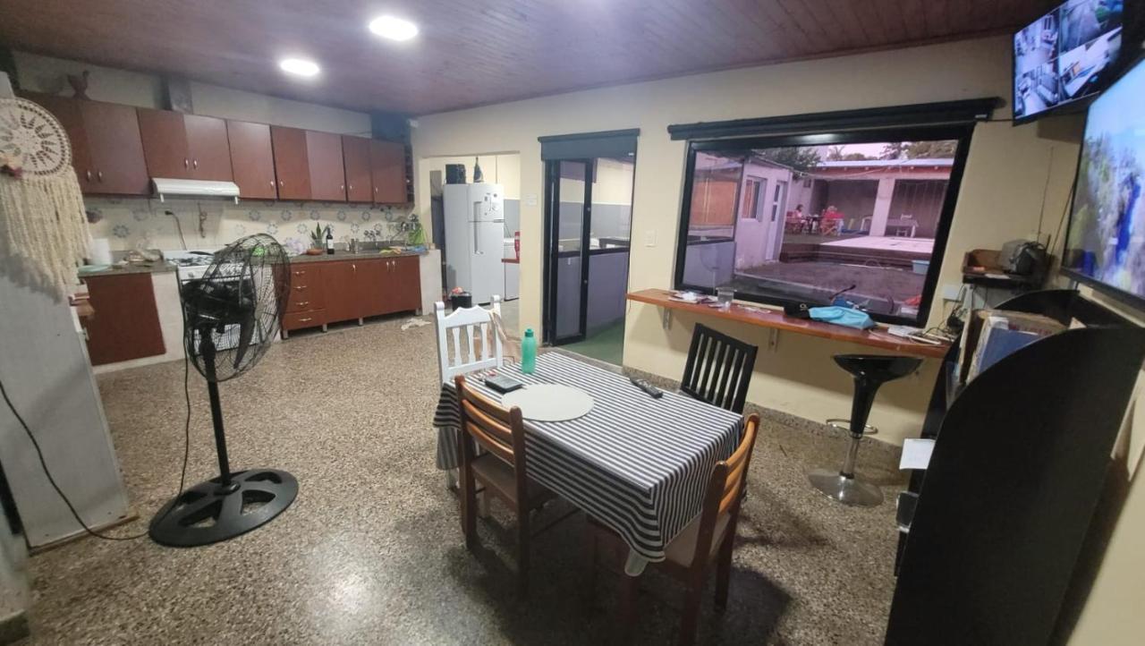 Habitacion Privada En Casa Particular Con Bano Y Espacios En Comun Compartidos- Precios Para 2 Personas 13000 Pesos Argentinos - 1 Persona 7500 Por Noche Concordia Buitenkant foto