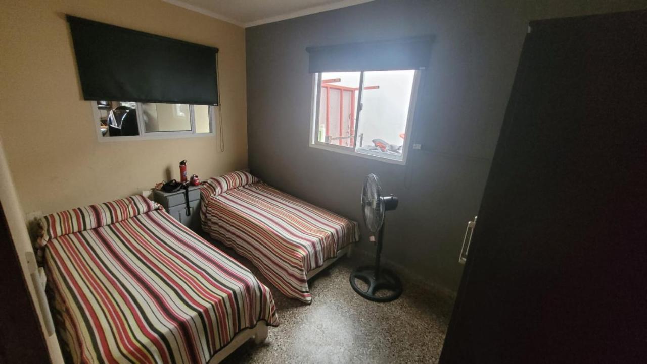 Habitacion Privada En Casa Particular Con Bano Y Espacios En Comun Compartidos- Precios Para 2 Personas 13000 Pesos Argentinos - 1 Persona 7500 Por Noche Concordia Buitenkant foto